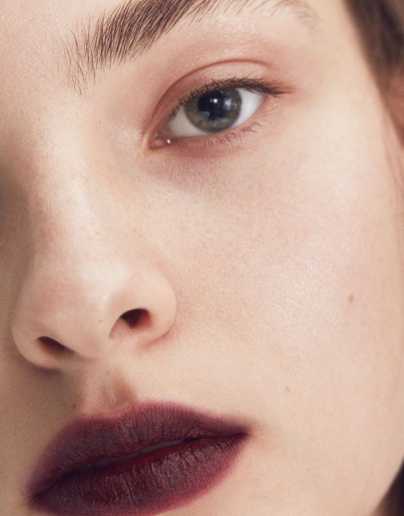 Lèvres brunes floutées, French blurred lips, effet naturel